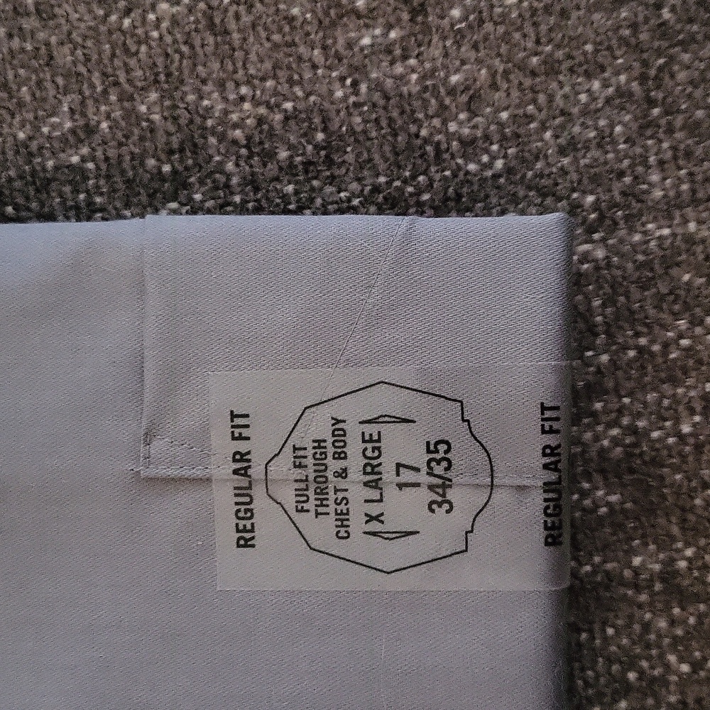 Van Heusen grey men's dress shirt NWT Size 17 34/35 - Picture 3 of 4